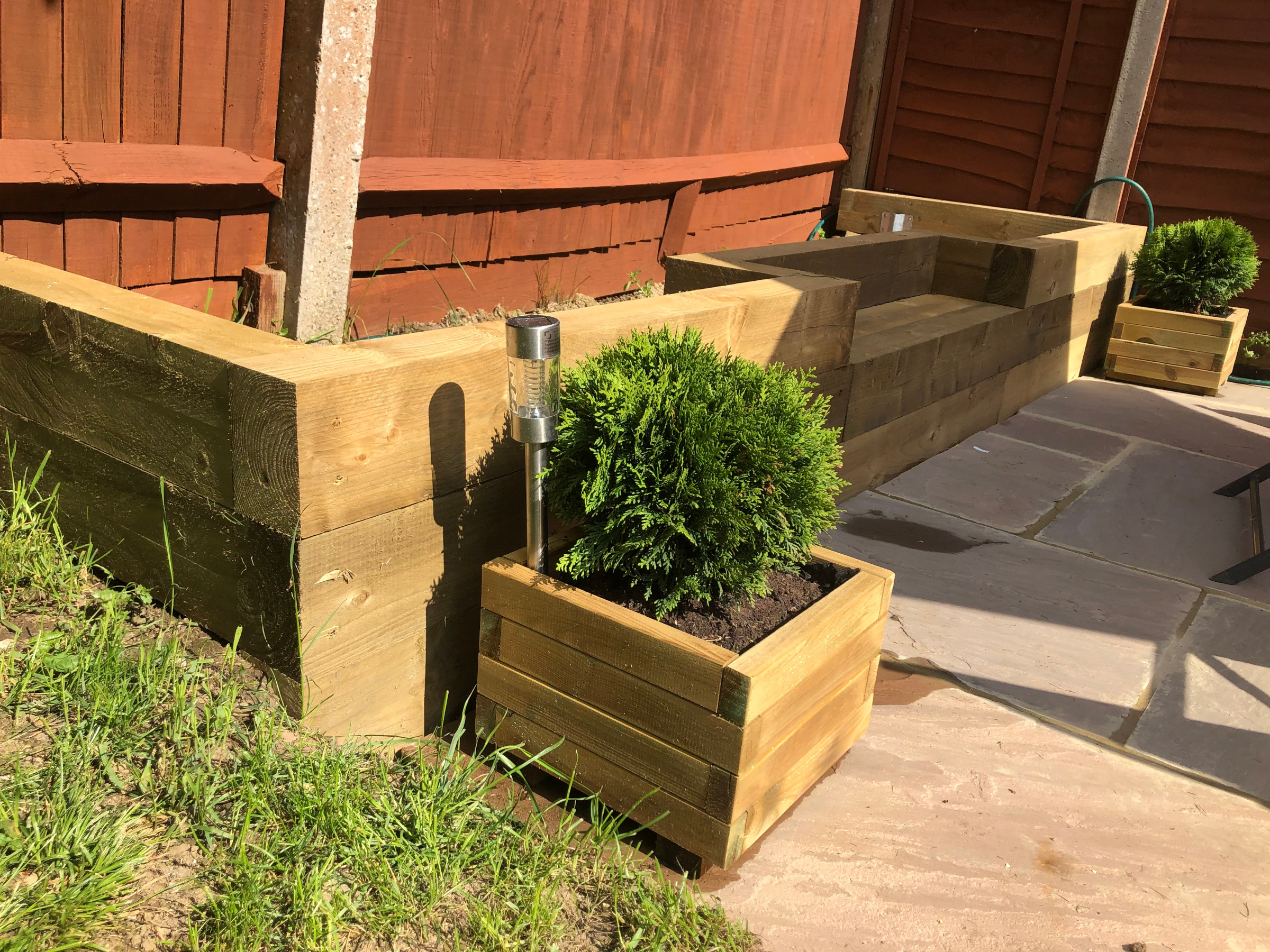 Decorative plant pots